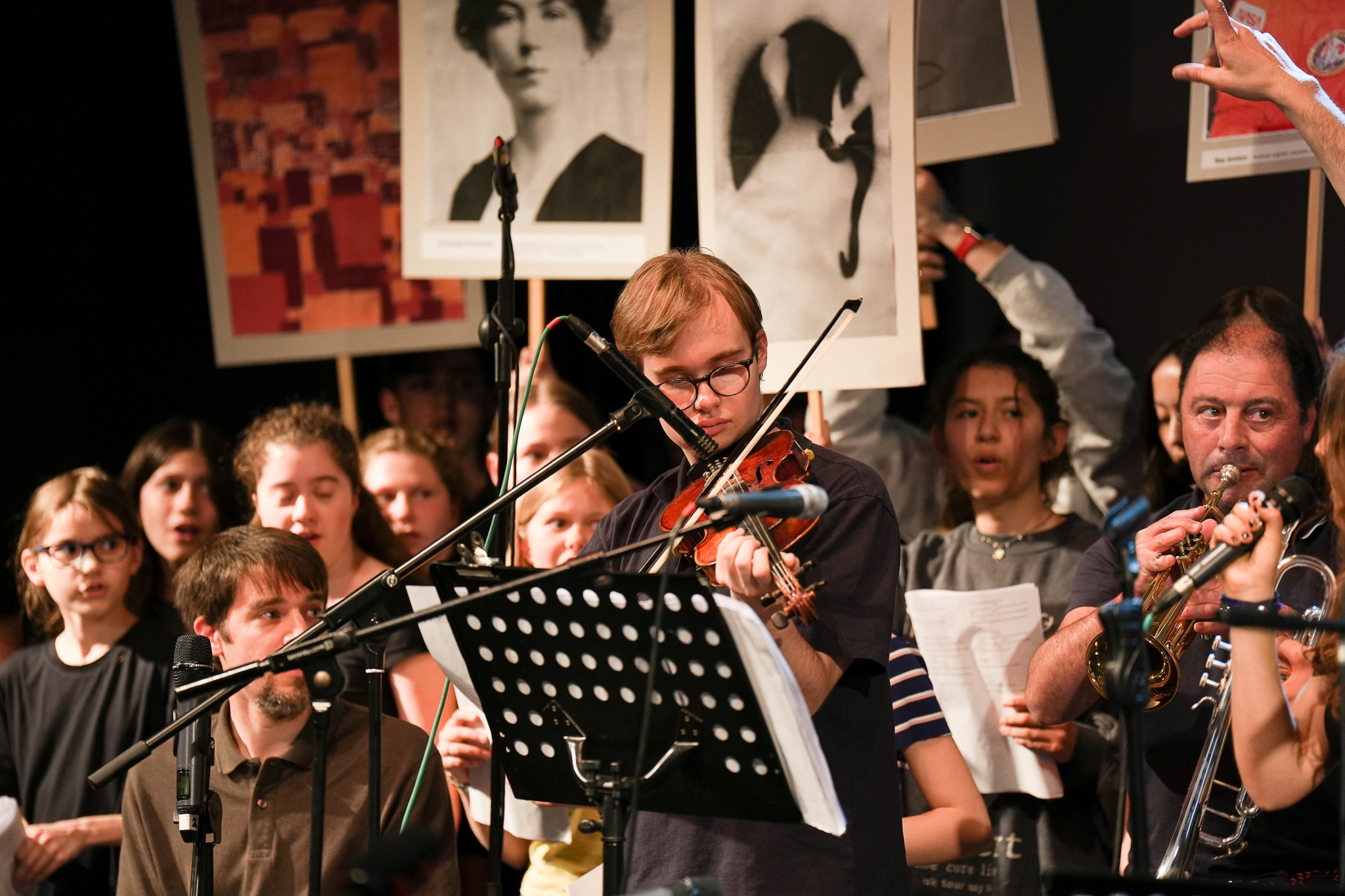 Performance (Adrien on the violin)